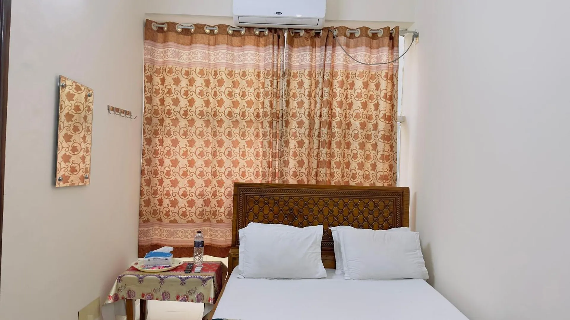 Hotel Labbaik Three Residential 达卡