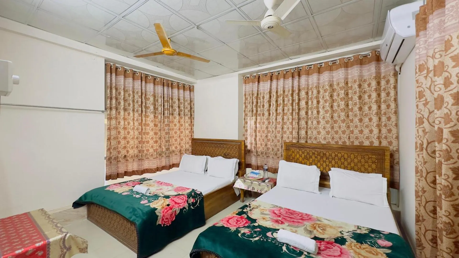 Hotel Labbaik Three Residential 达卡