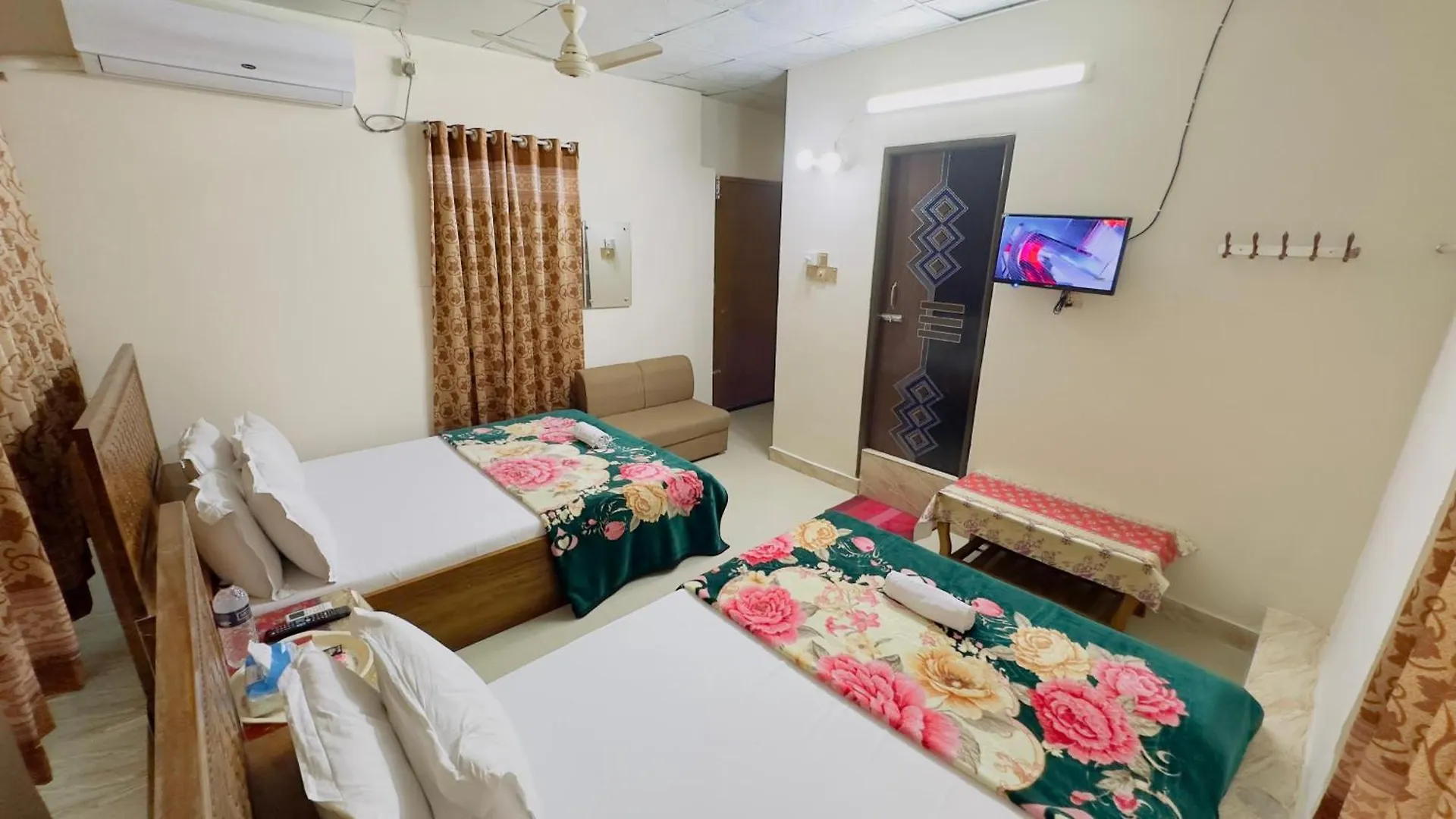 Hotel Labbaik Three Residential 达卡 孟加拉国